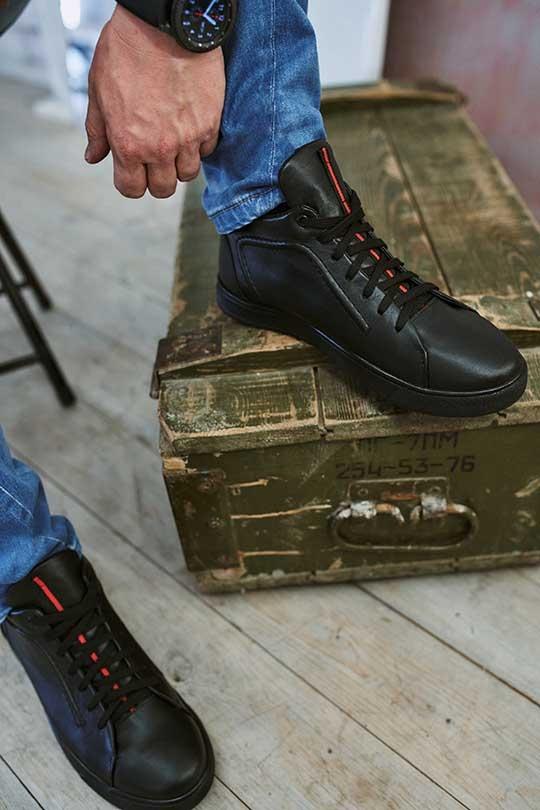 Ботинки чёрные с красной полоской натуральная кожа - Обувная фабрика «IGORETII»