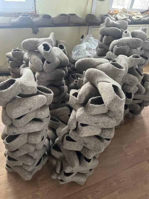 Валяные тапочки без вышивки - Обувная фабрика «Ухманские валенки»