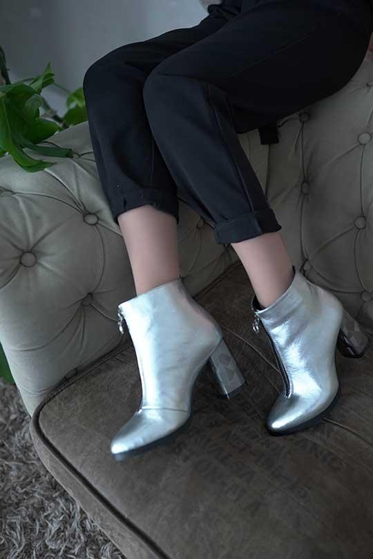 Ботильоны женские на байке  натуральная кожа серебро каблук 8см - Обувная фабрика «IGORETII»