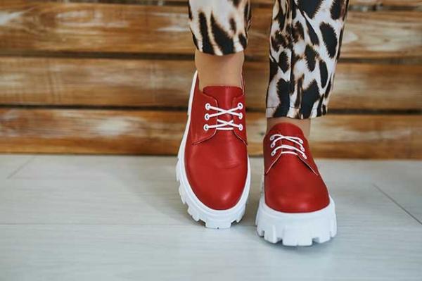 Полуботинки красные натуральная кожа на белой подошве - Обувная фабрика «IGORETII»