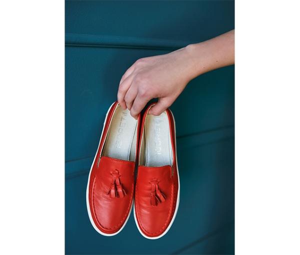 Слипоны красные с кисточками натуральная кожа - Обувная фабрика «IGORETII»
