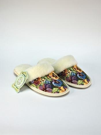 Тапочки женские с гобеленом  - Обувная фабрика «ОвчинаТорг»