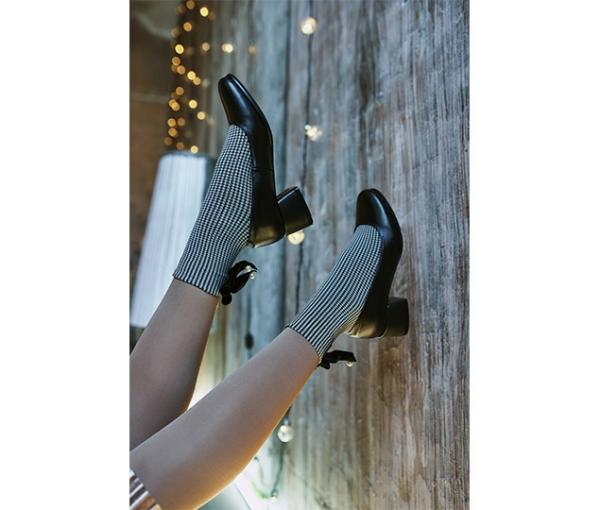 Туфли чёрные на каблуке с закруглённым носом - Обувная фабрика «IGORETII»