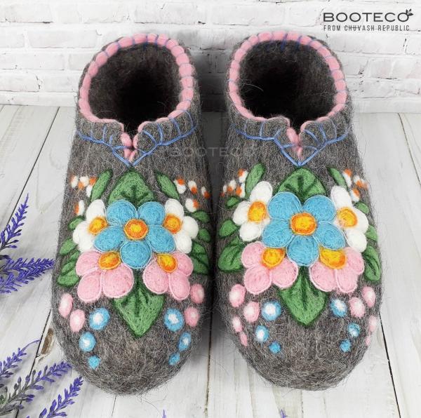 Валяные тапочки Нежный букет - Обувная фабрика «Booteco»